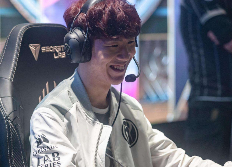 Complexity Risks Losing hallzerk for the Major