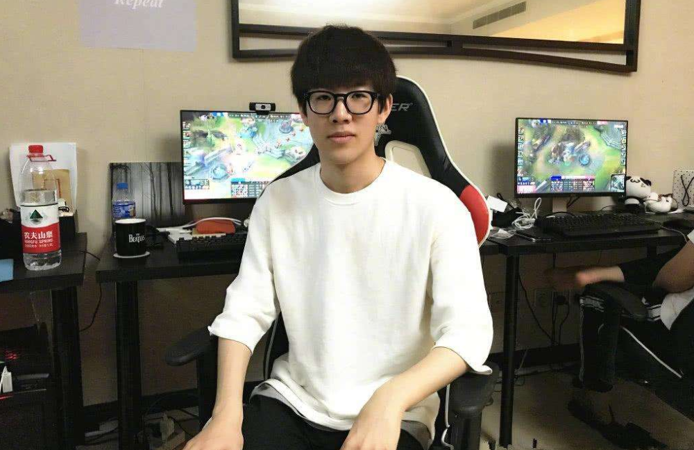 DOTA2 OG.JerAx退役后采访：DOTA可以成为生活的一部分，但不能成为生活的全部